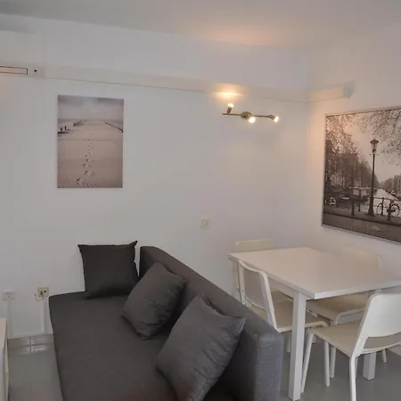 Estartit - 4 Pers, 30 M2, 2/1 Apartament